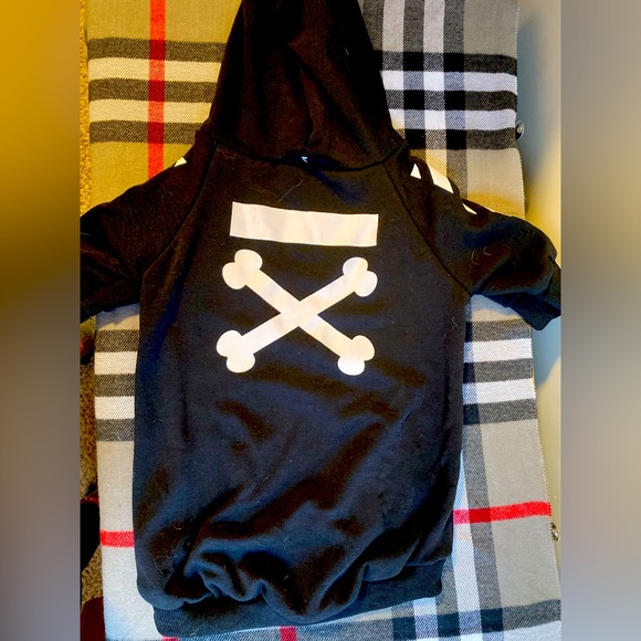 Dog sweatshirt